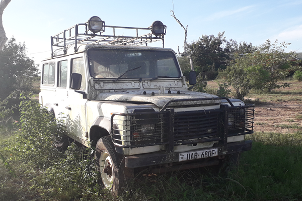 Toyota land Rover Defender