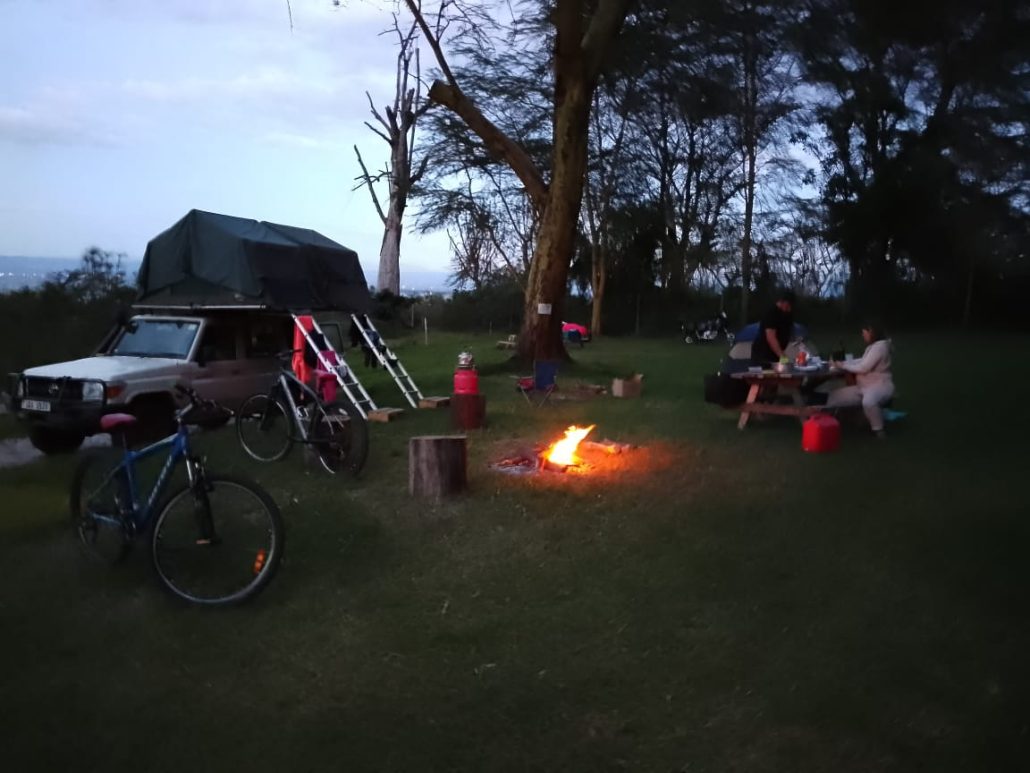 Car rental Uganda with rooftop tent