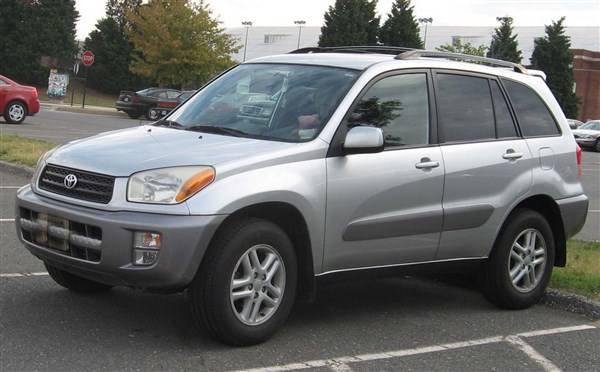 4x4 Toyota Rav4 Land cruiser Car Rental Ugandam Kenya, Tanzania, Rwanda and burundi